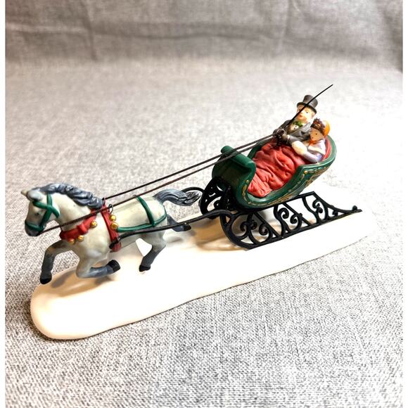 Dept 56 Heritage Village Collection "Dashing Through The Snow" 5820-3 - Picture 1 of 10